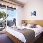 Hotel More Hotell 3*
