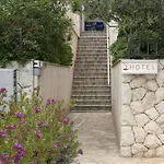 Hotel More Hotell 3*