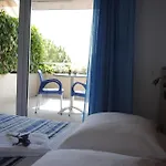 Hotel More 3*
