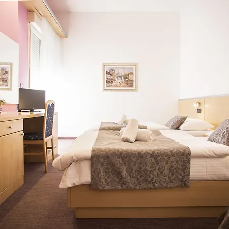 מלון Hotel More ספליט