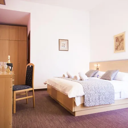 מלון Hotel More ספליט