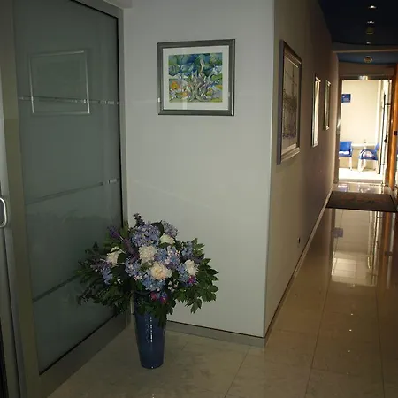 Hotel More מלון 3*