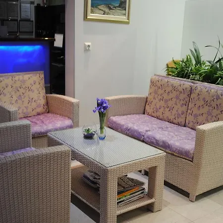Hotel More 3*