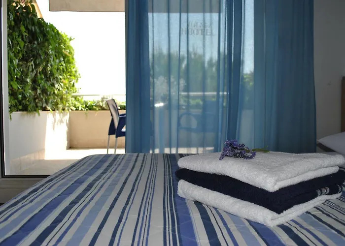 Hotell Hotel More 3*