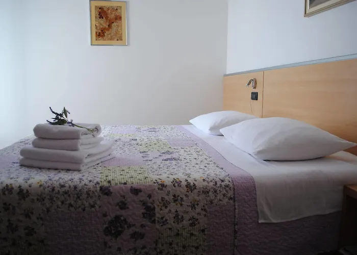 Hotel More Hotell 3*